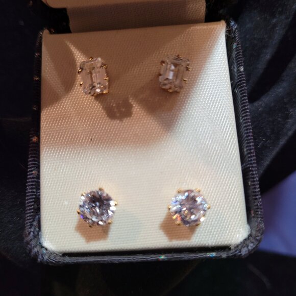 Genuine cubic zirconia round and Rectangle cut earrings - Picture 2 of 3